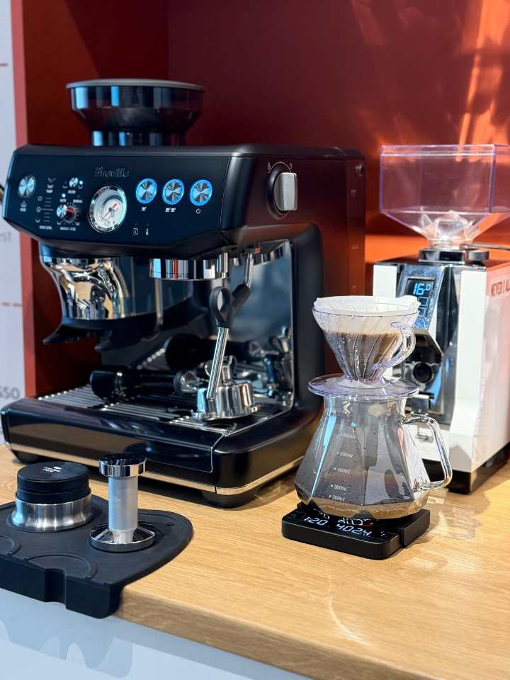 V60 manual brew specialty coffee Tangerang Alam Sutera Infiniti Office